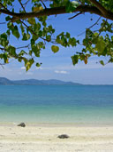 บรรยากาศชายหาดเกาะรังใหญ่ อ.เมือง จ.ภูเก็ต